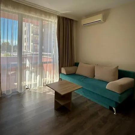 Sunny Tarsis Double 2 Adults 2 Children Slantschew brjag